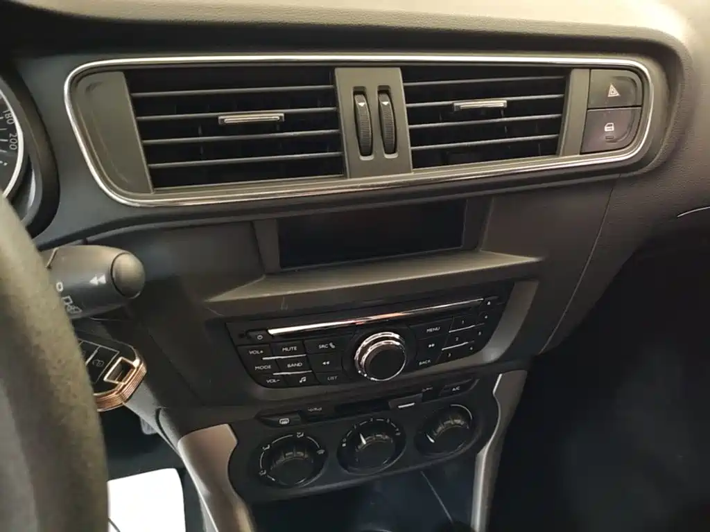 Citroen C3-XR — миниатюра 13