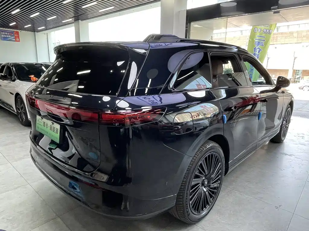 XPeng G9 — миниатюра 13