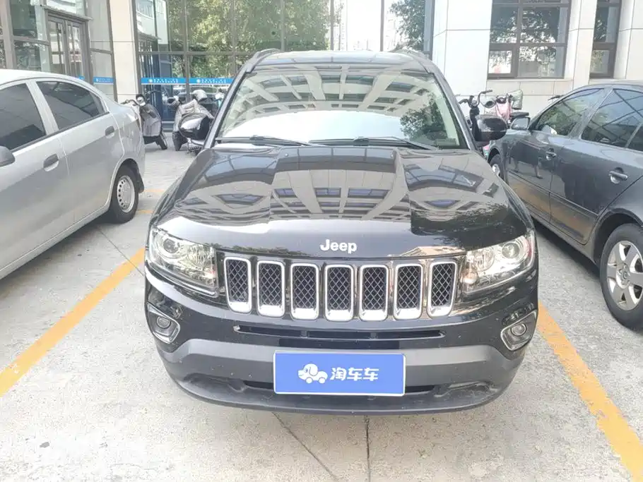 Jeep Compass (Import) — миниатюра 2