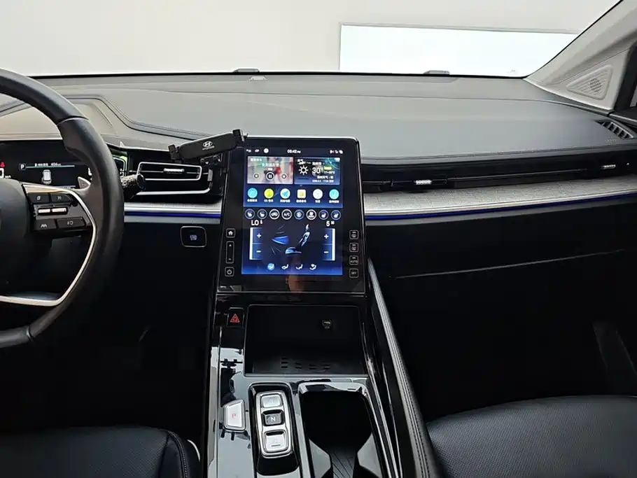 Hyundai Custo — миниатюра 13