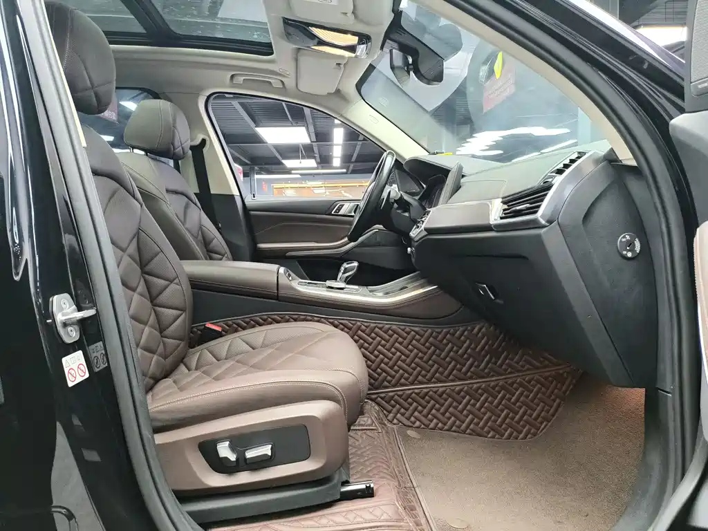 BMW X5 2022 xDrive 30Li M Sport