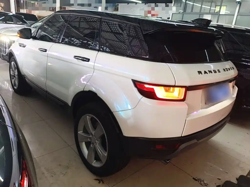 Land Rover Evoque — миниатюра 5