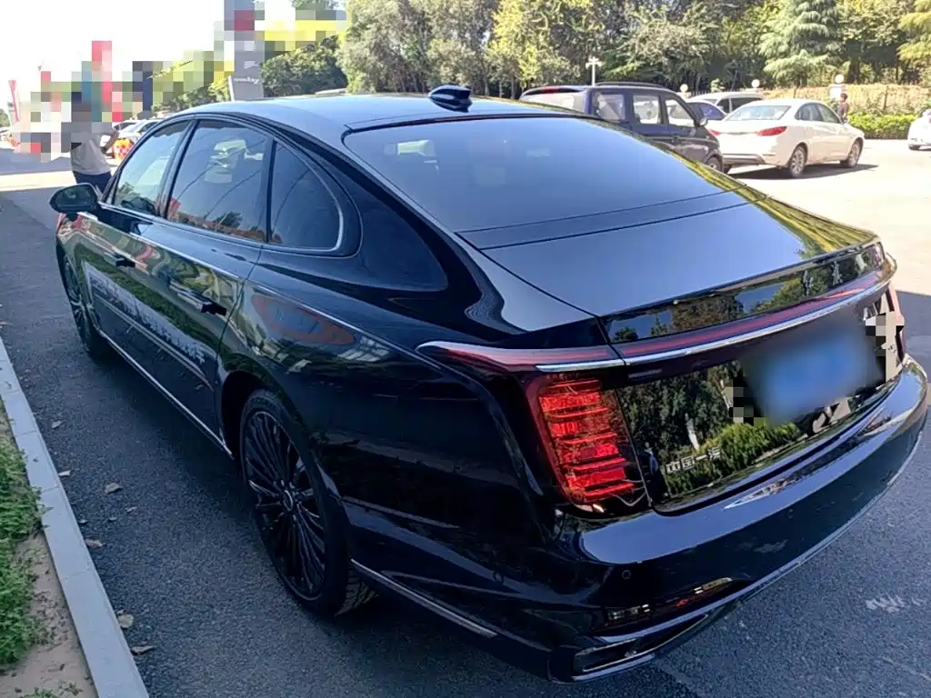 Hongqi Hongqi H9 — миниатюра 5