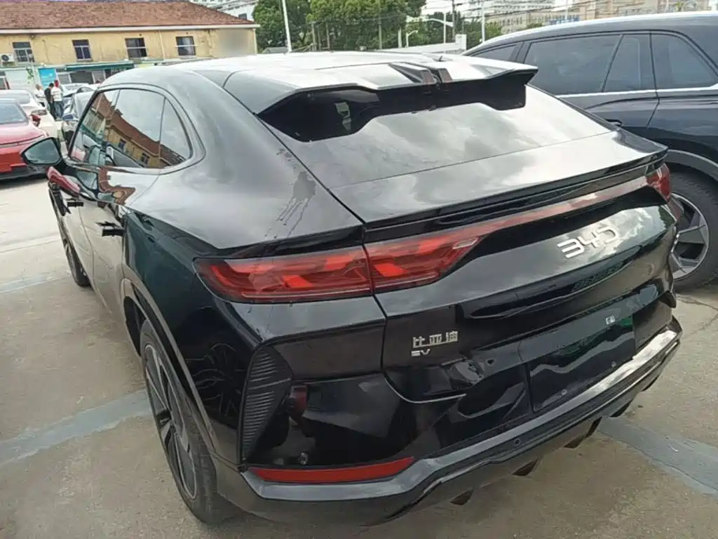 BYD L EV — миниатюра 5