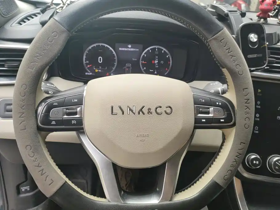 Lynk & Co 01 — миниатюра 15