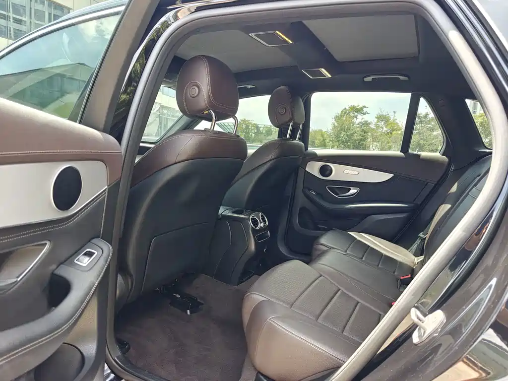 Mercedes-Benz GLC — миниатюра 8