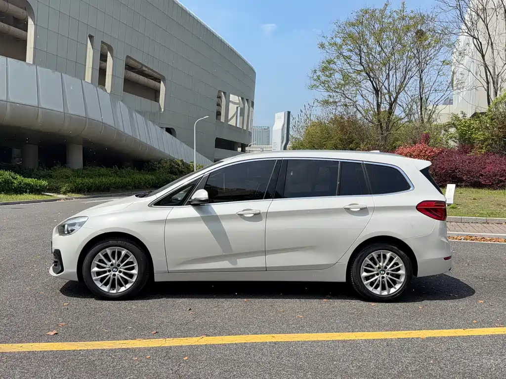 BMW 2 Series Gran Tourer — миниатюра 5