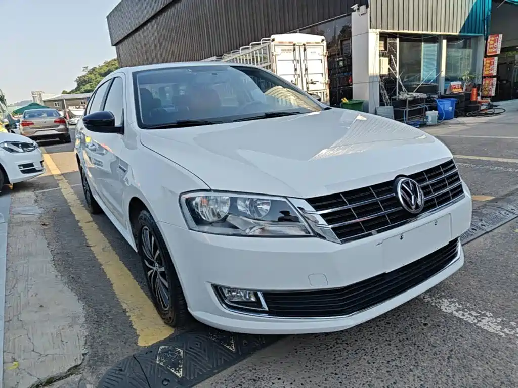 Volkswagen Lavida — миниатюра 4
