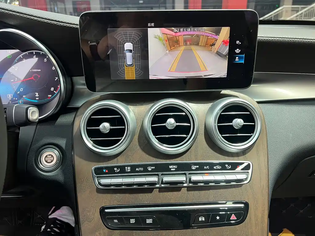 Mercedes-Benz GLC — миниатюра 10