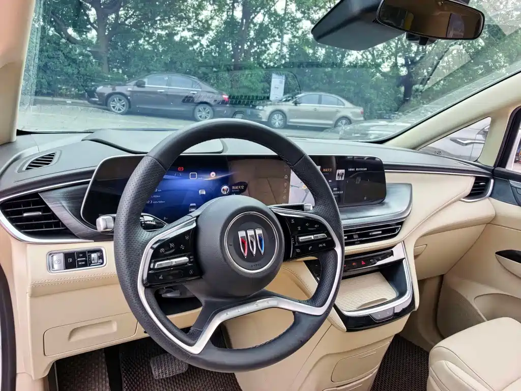 Buick GL8 Hybrid — миниатюра 7