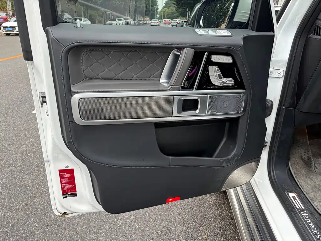 Mercedes-Benz G-Class — миниатюра 7