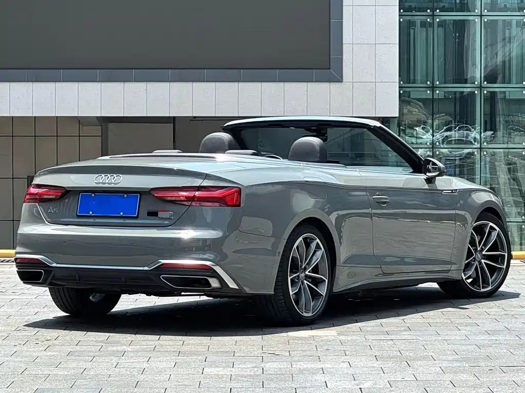 Audi A5 (Import) — миниатюра 12