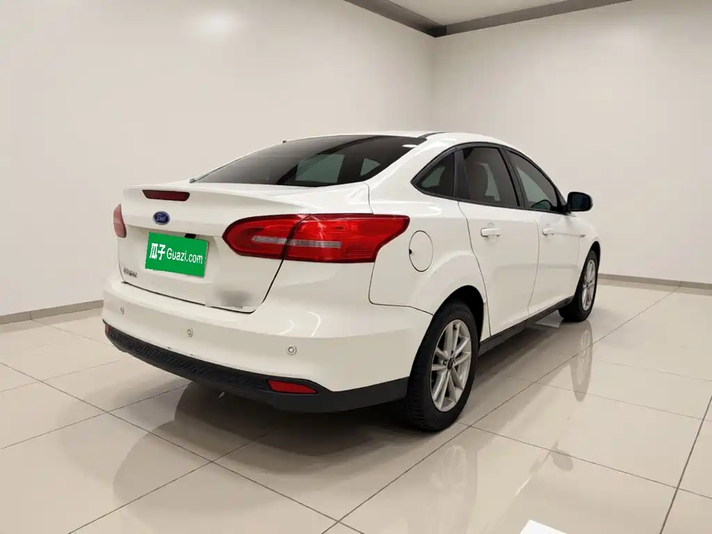 Ford Focus — миниатюра 6