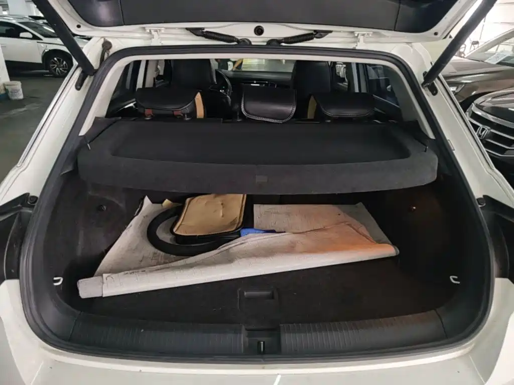 Volkswagen T-Roc — миниатюра 19