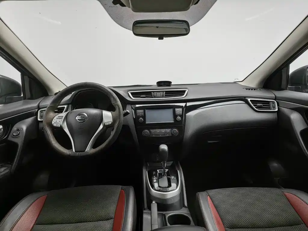 Nissan Qashqai — миниатюра 5