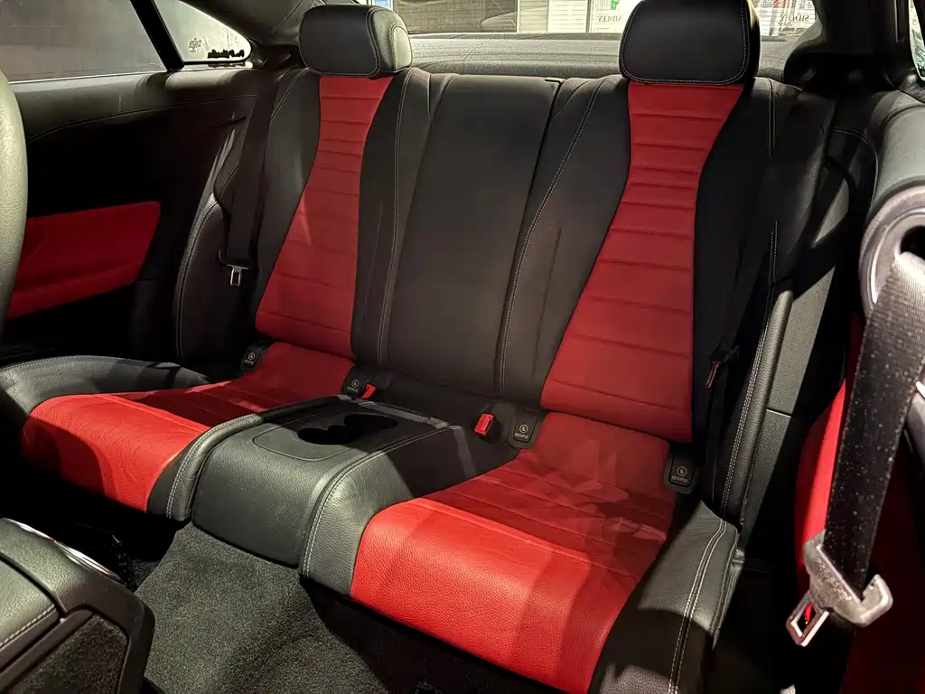 Mercedes-Benz E-Class (Import) — миниатюра 15