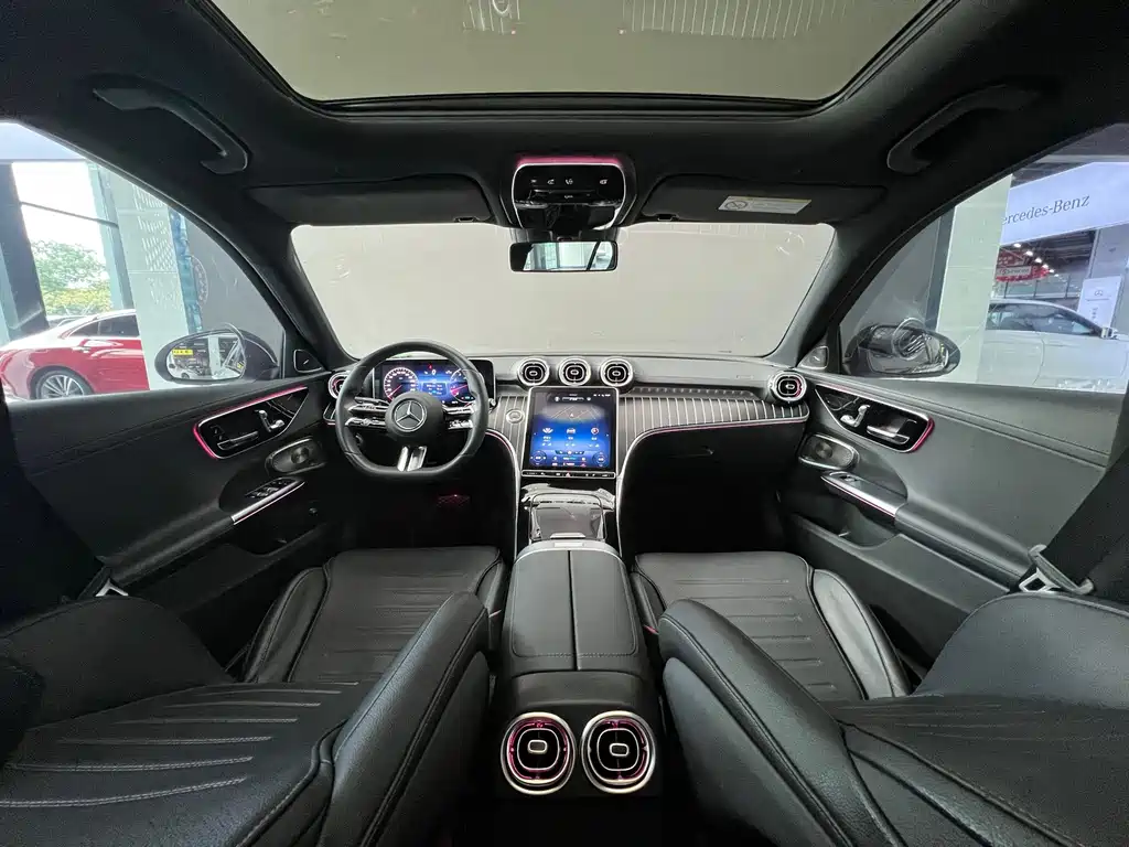 Mercedes-Benz C-Class — миниатюра 12
