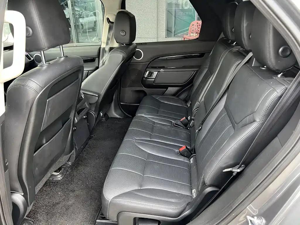 Land Rover Discovery — миниатюра 4