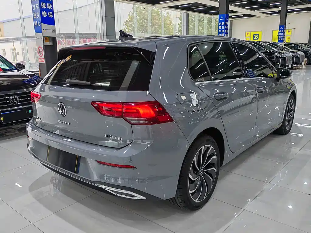 Volkswagen Golf — миниатюра 4