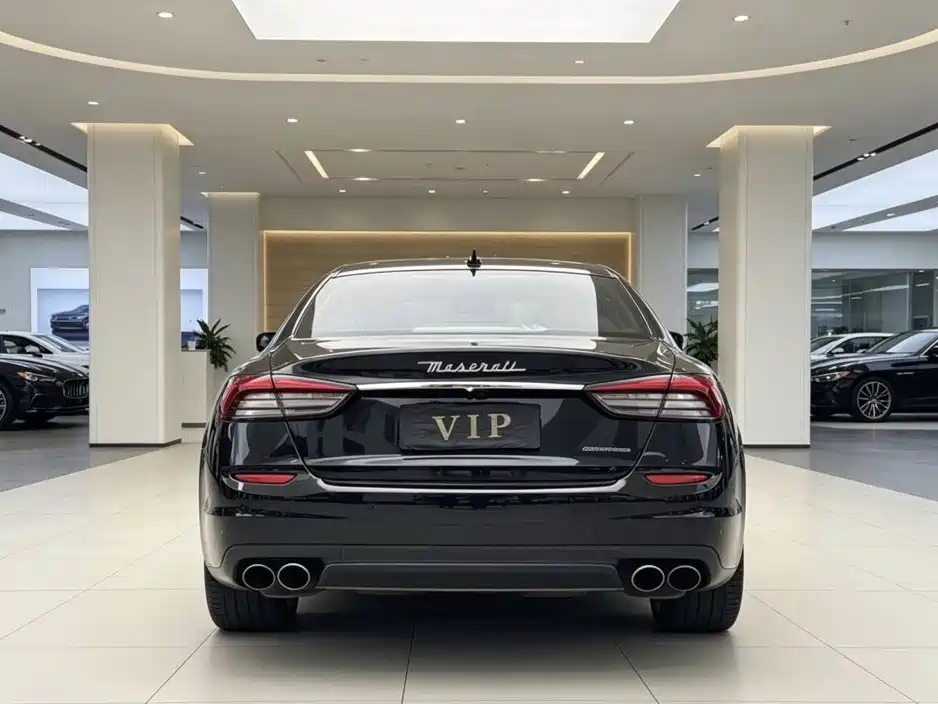 Maserati Quattroporte — миниатюра 8