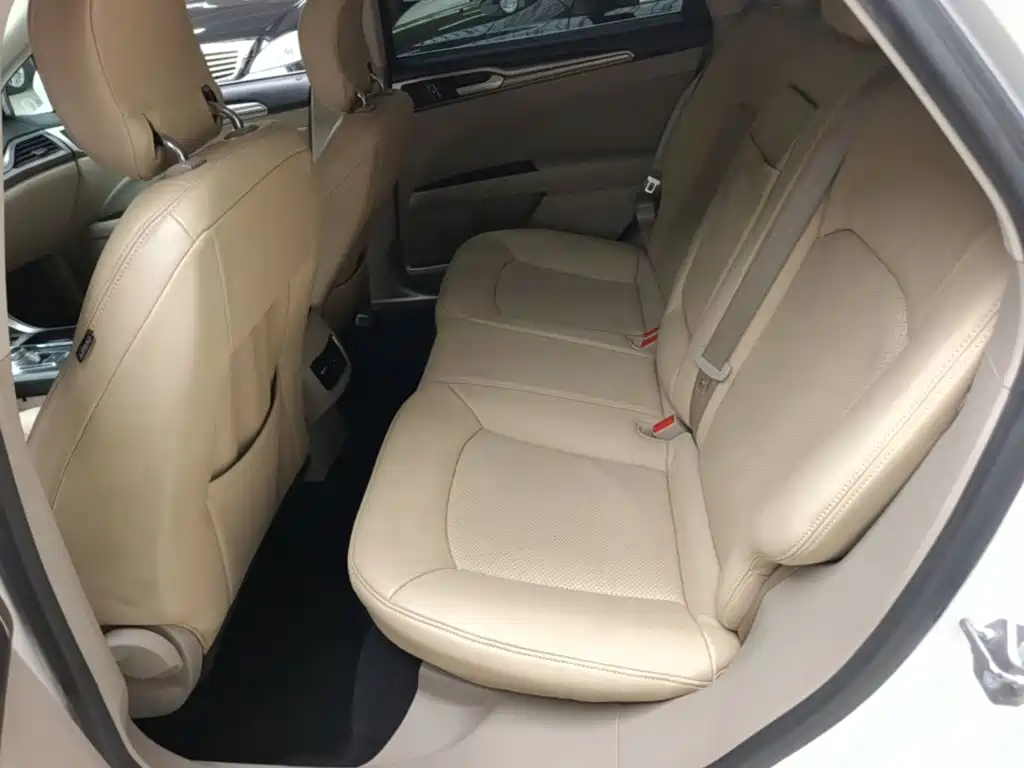 Ford Mondeo — миниатюра 17