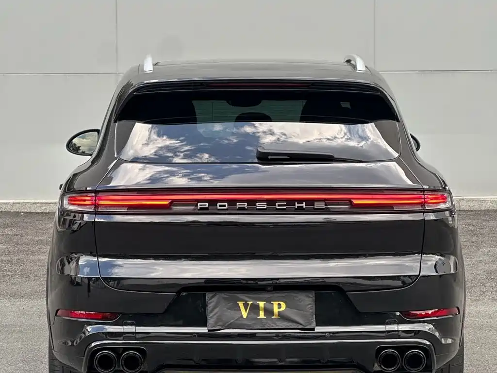 Porsche Cayenne — миниатюра 10