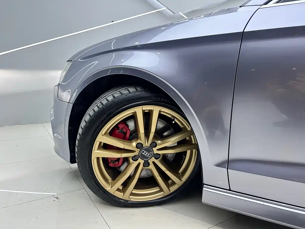 Audi S3 — миниатюра 4