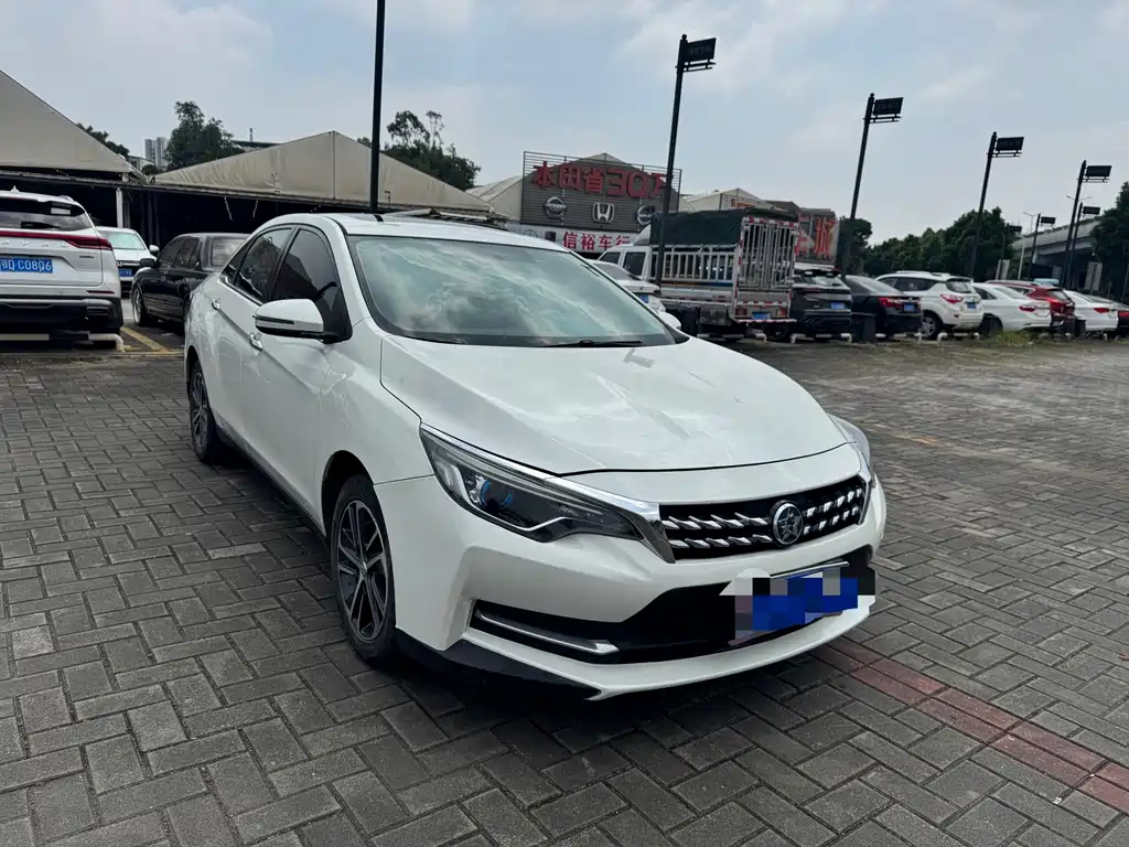 Venucia D60 — миниатюра 3