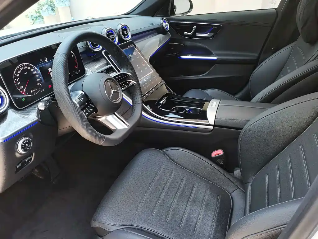 Mercedes-Benz C-Class — миниатюра 15