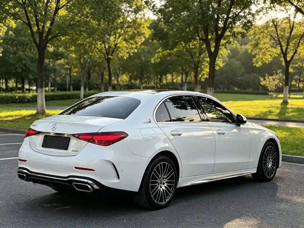 Mercedes-Benz C-Class — миниатюра 4