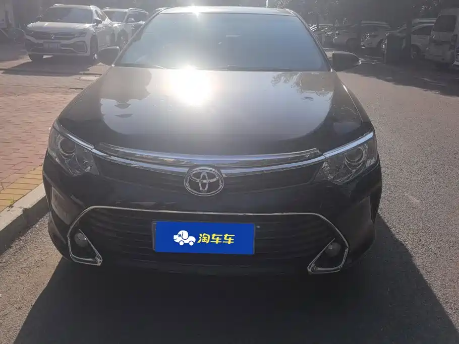 Toyota Camry — миниатюра 2