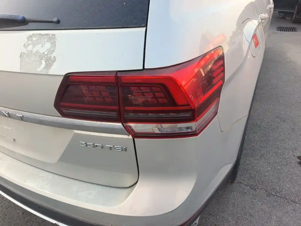 Volkswagen Teramont — миниатюра 8