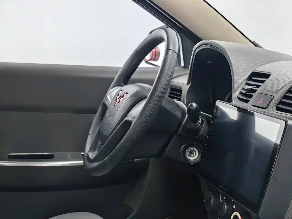 Wuling Hongguang — миниатюра 22