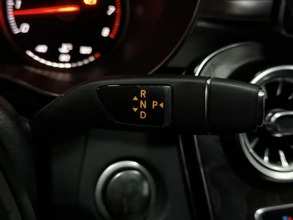 Mercedes-Benz C-Class — миниатюра 13