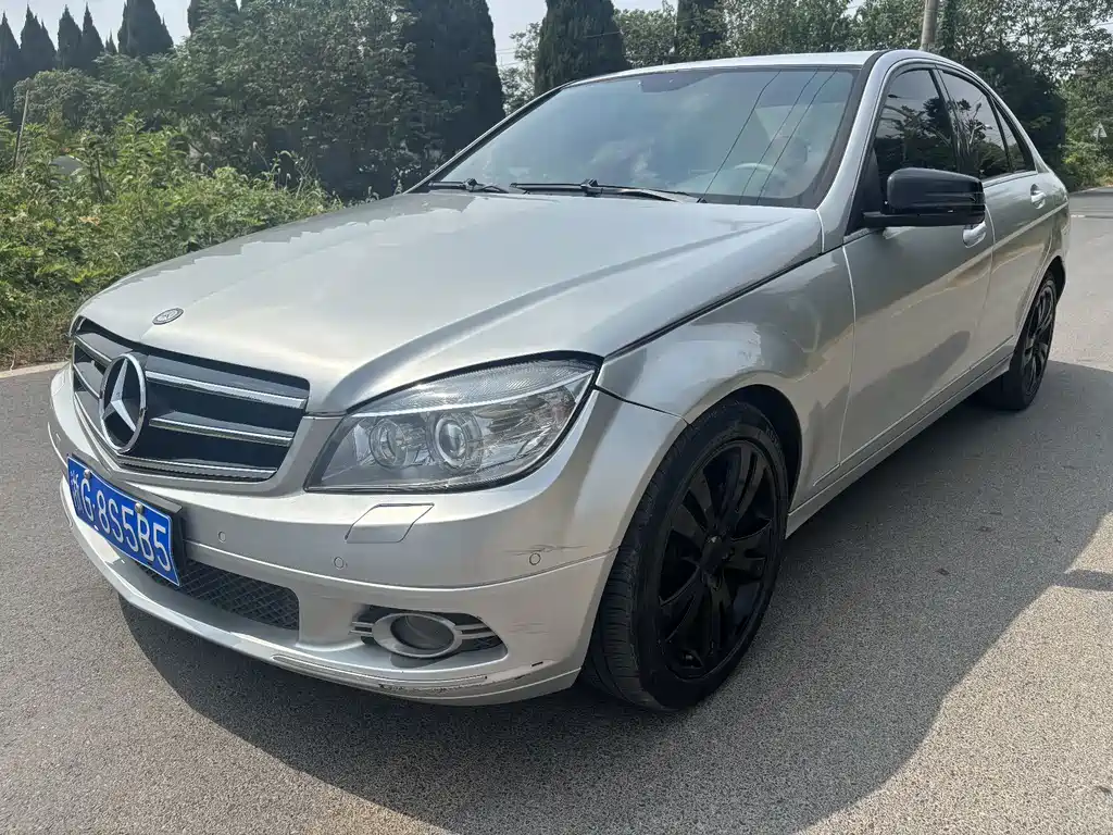 Mercedes-Benz C-Class — миниатюра 2