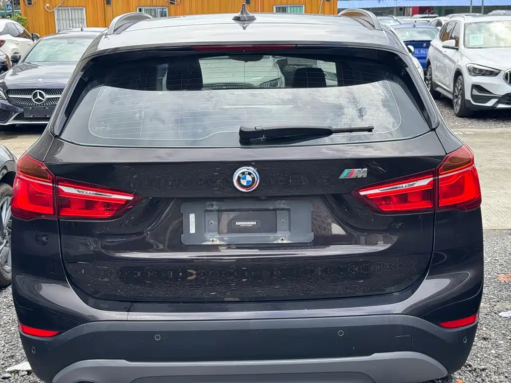 BMW X1 2016 sDrive18Li Premium