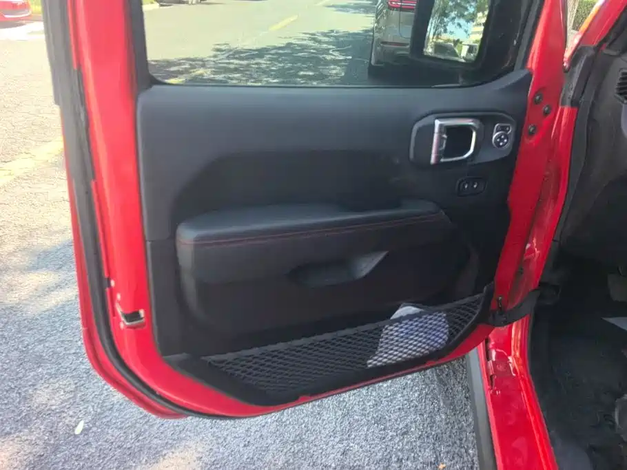 Jeep Wrangler — миниатюра 7