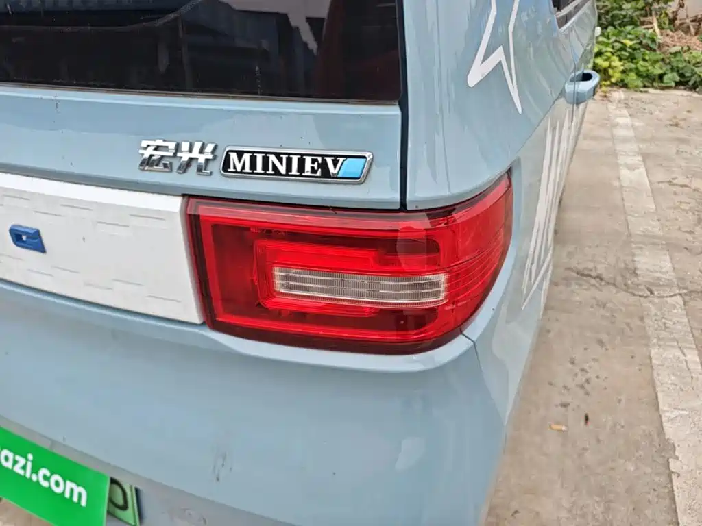 Wuling MINIEV — миниатюра 8