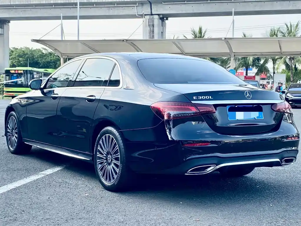 Mercedes-Benz E-Class E 2023 E 300 L Luxury
