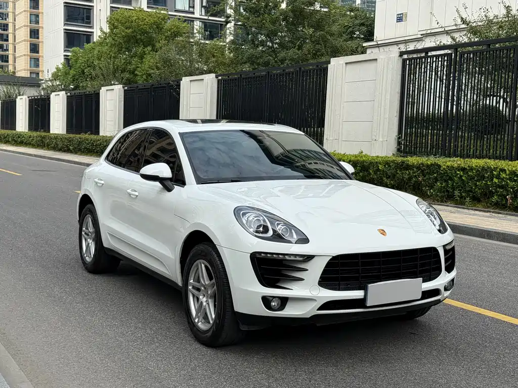 Porsche Macan — миниатюра 2