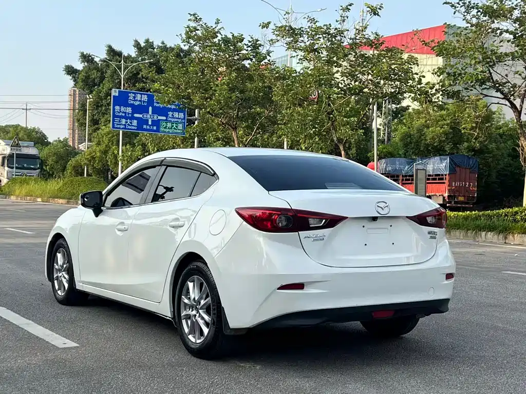 Mazda 3 Axela — миниатюра 6