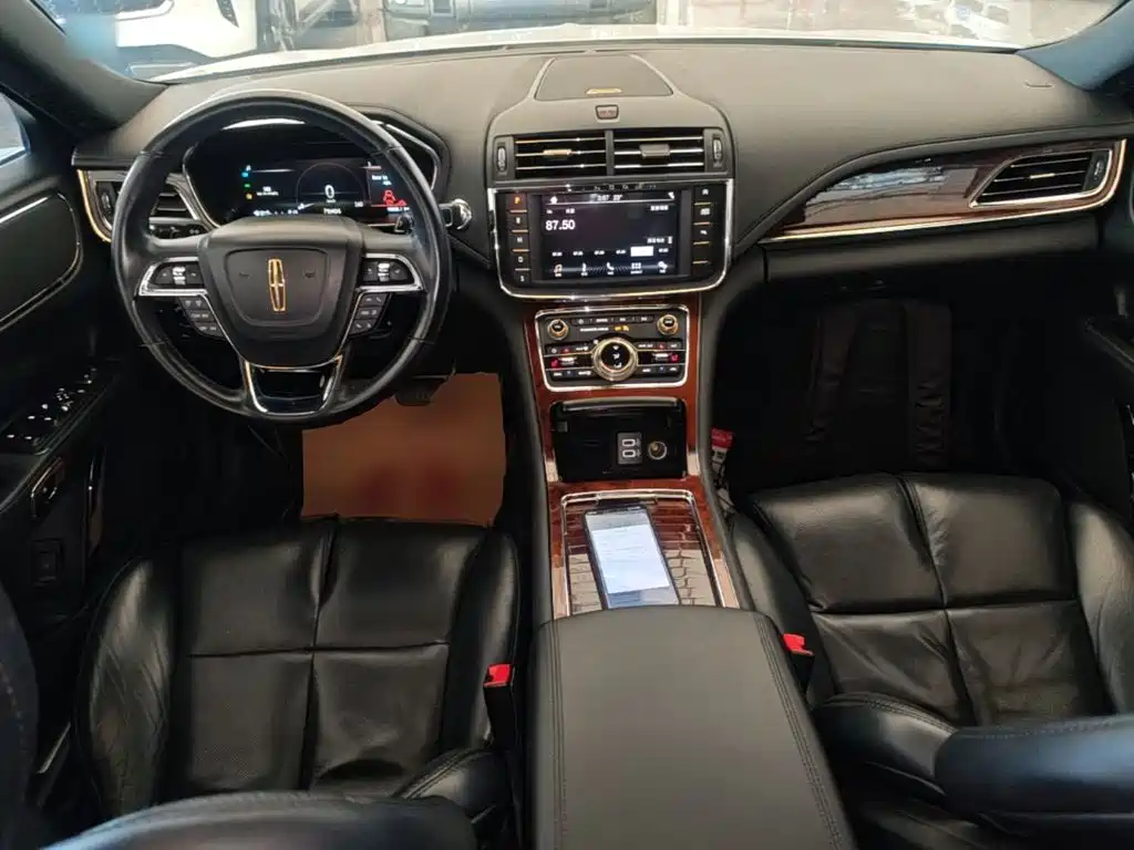 Lincoln Continental — миниатюра 10