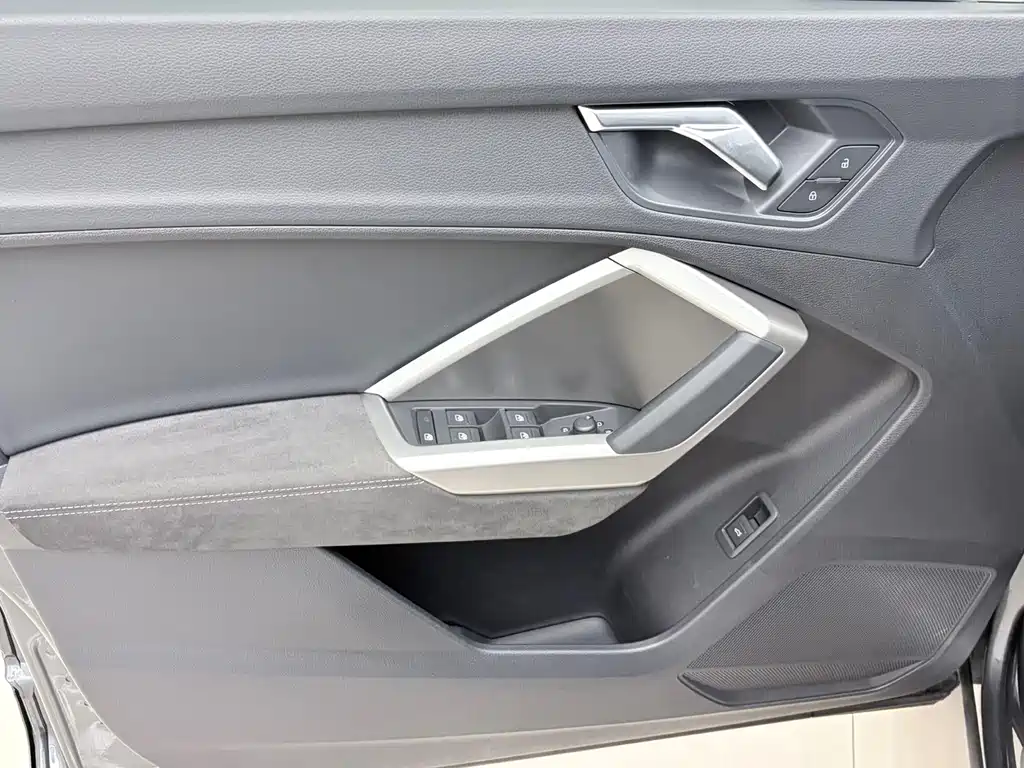 Audi Q3 — миниатюра 7