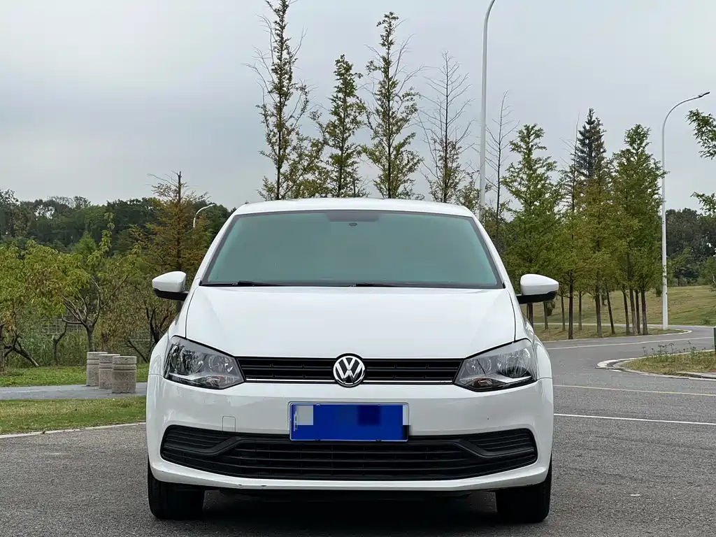 Volkswagen Polo — миниатюра 2