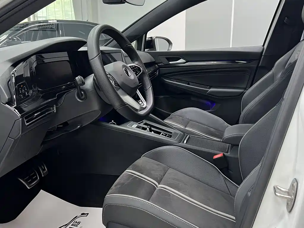Volkswagen Golf — миниатюра 9