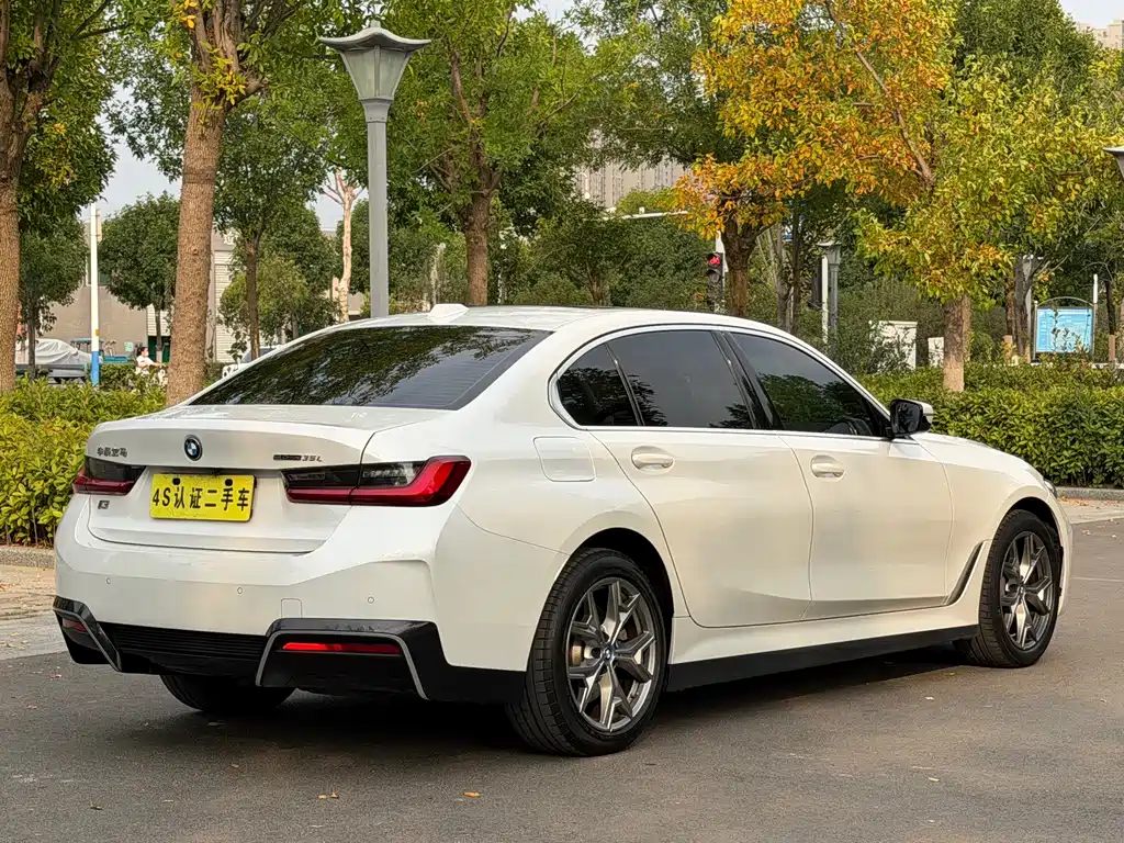 BMW i3 — миниатюра 24