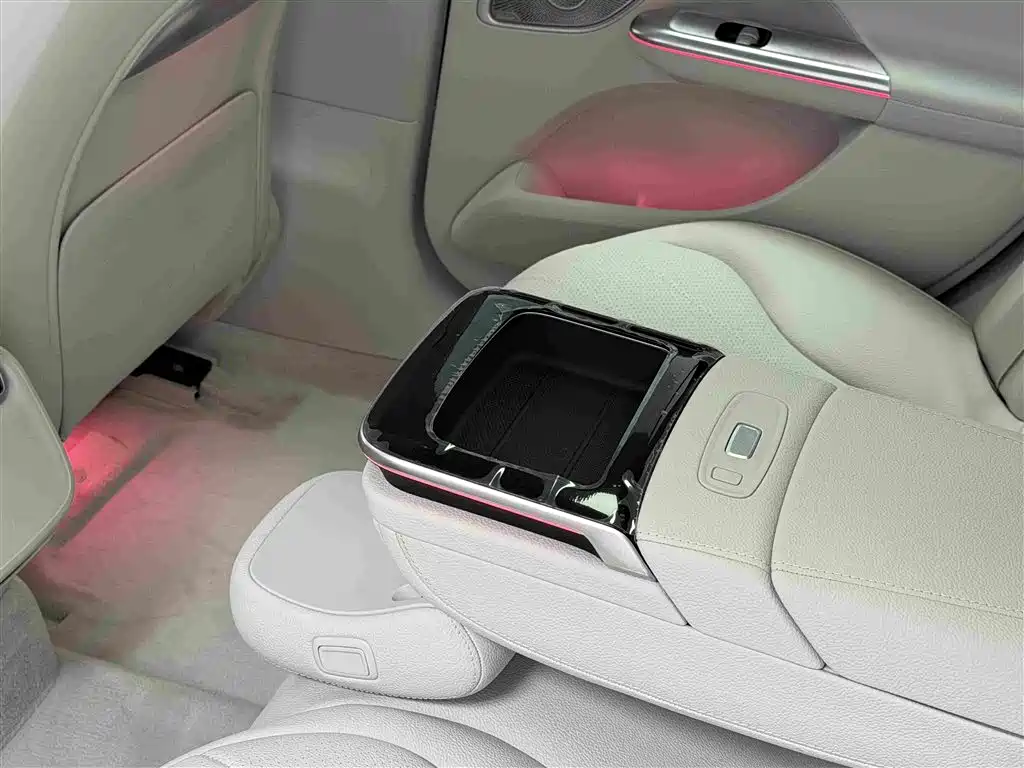 Mercedes-Benz EQE — миниатюра 8
