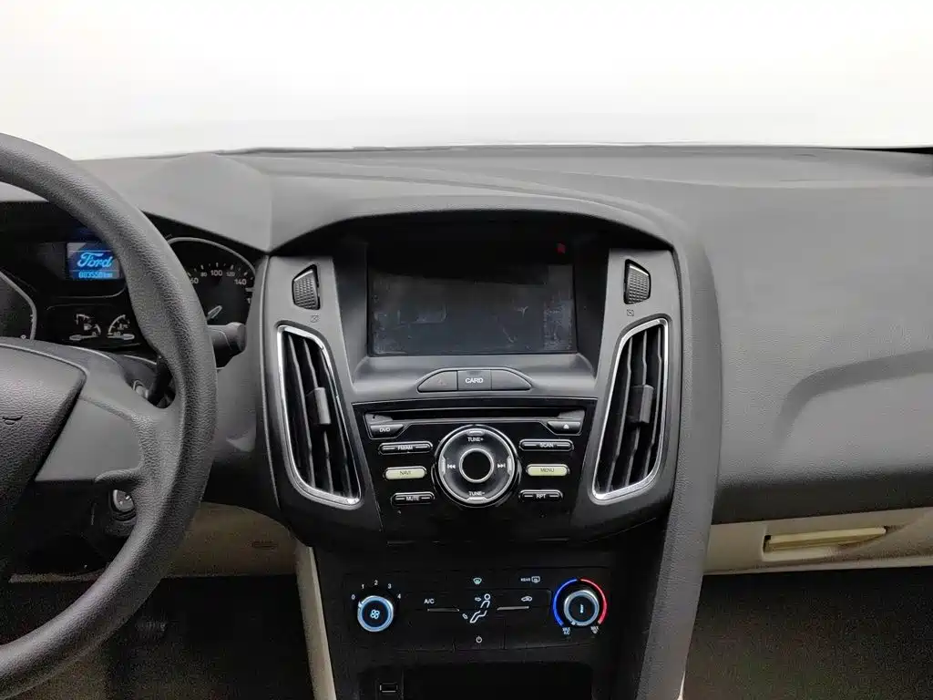Ford Focus — миниатюра 12