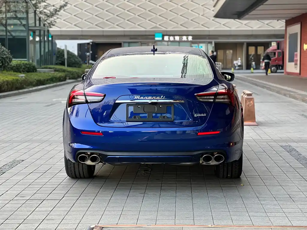 Maserati Ghibli 2023 2.0T GT