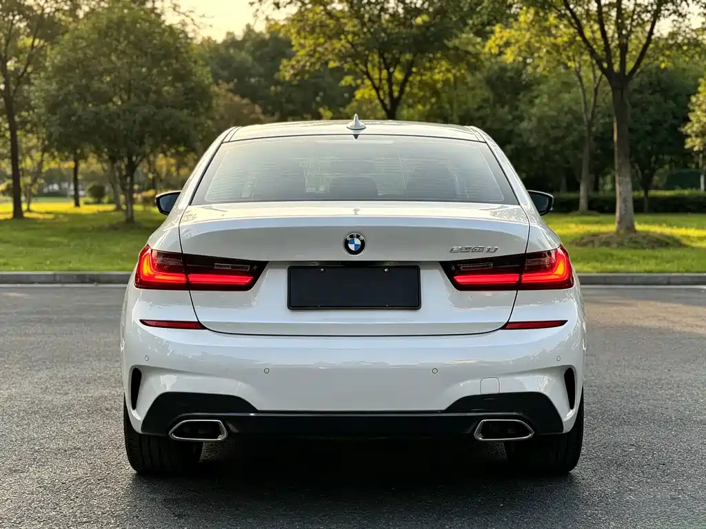BMW 3 Series — миниатюра 5